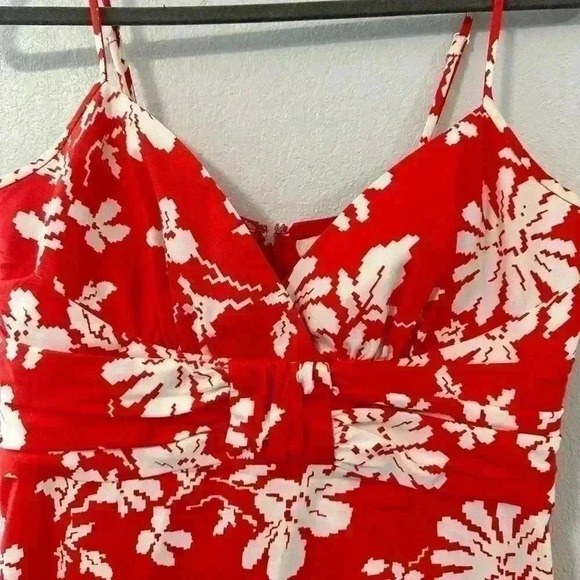 136. Donna Morgan Women’s Red Floral Sundress Adjustable Spaghetti Straps Size 8 - Picture 4 of 5